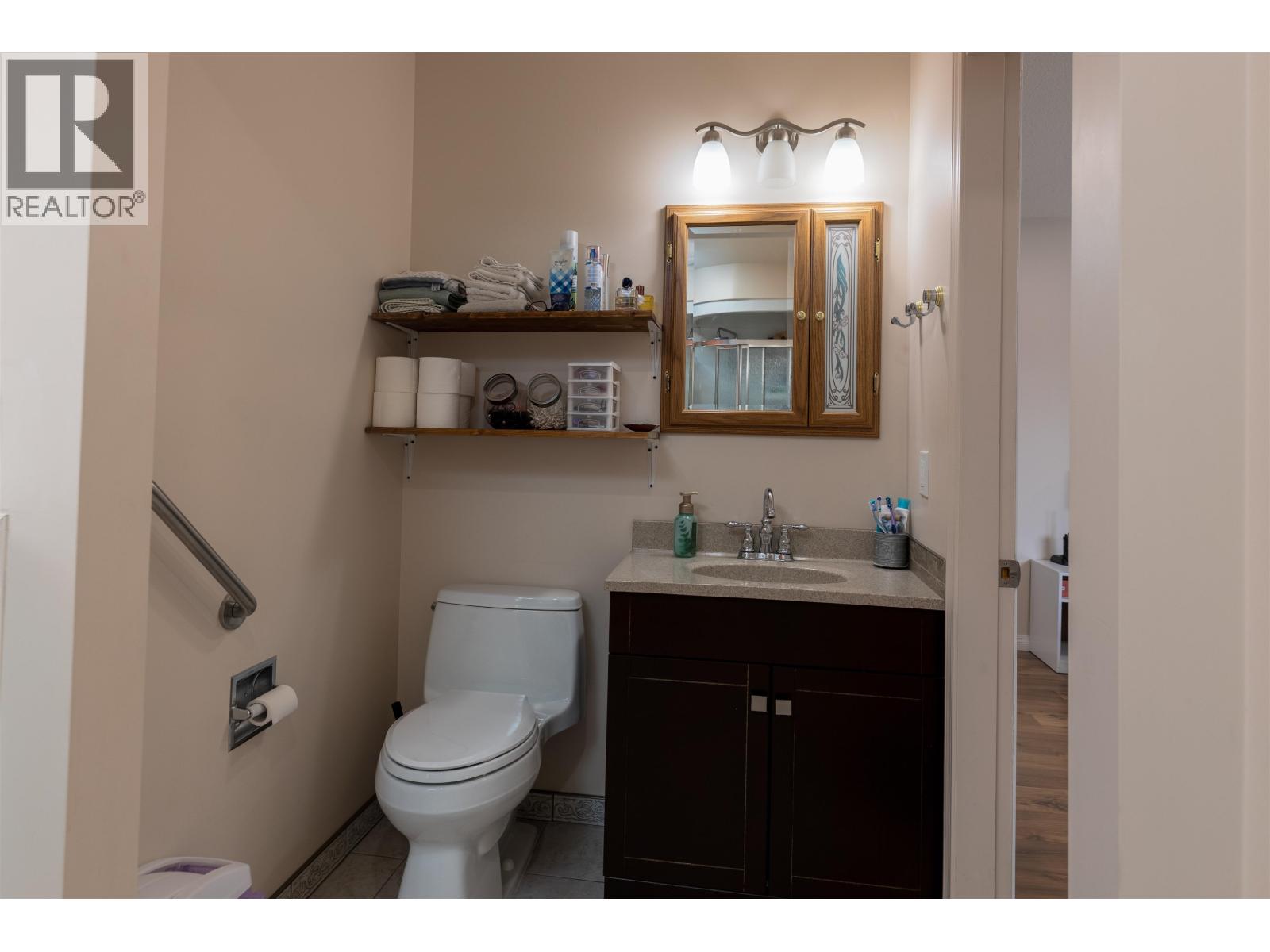 4821 TUCK Avenue, Terrace