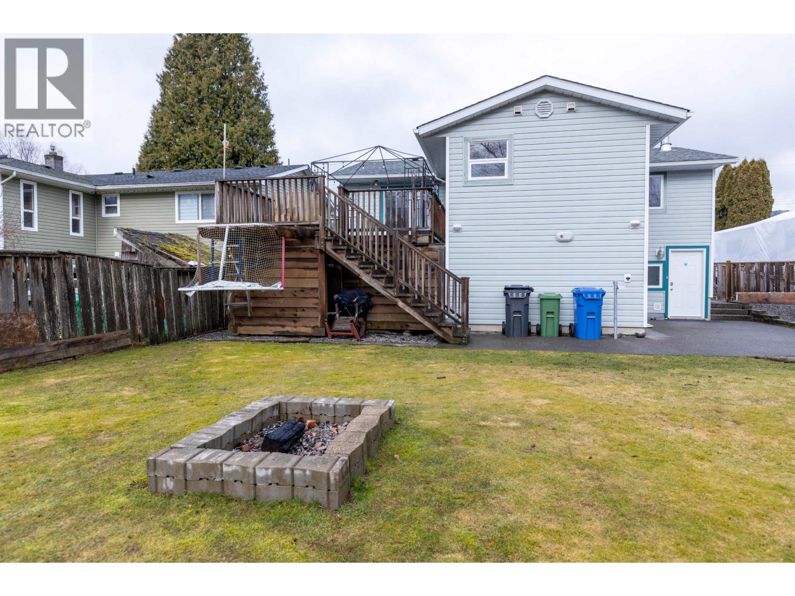 4821 TUCK Avenue, Terrace