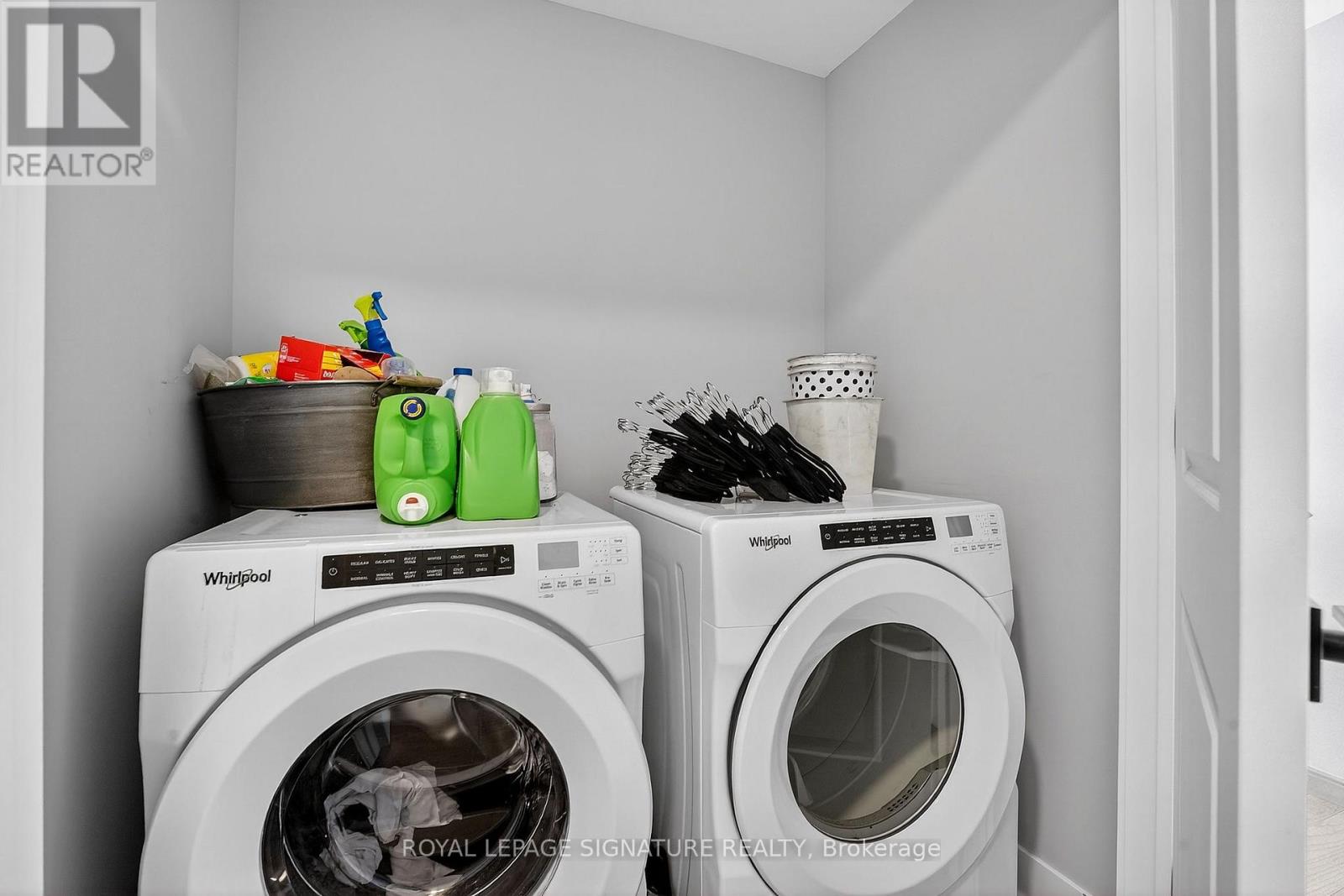 #11 297 WHITING STREET - 27