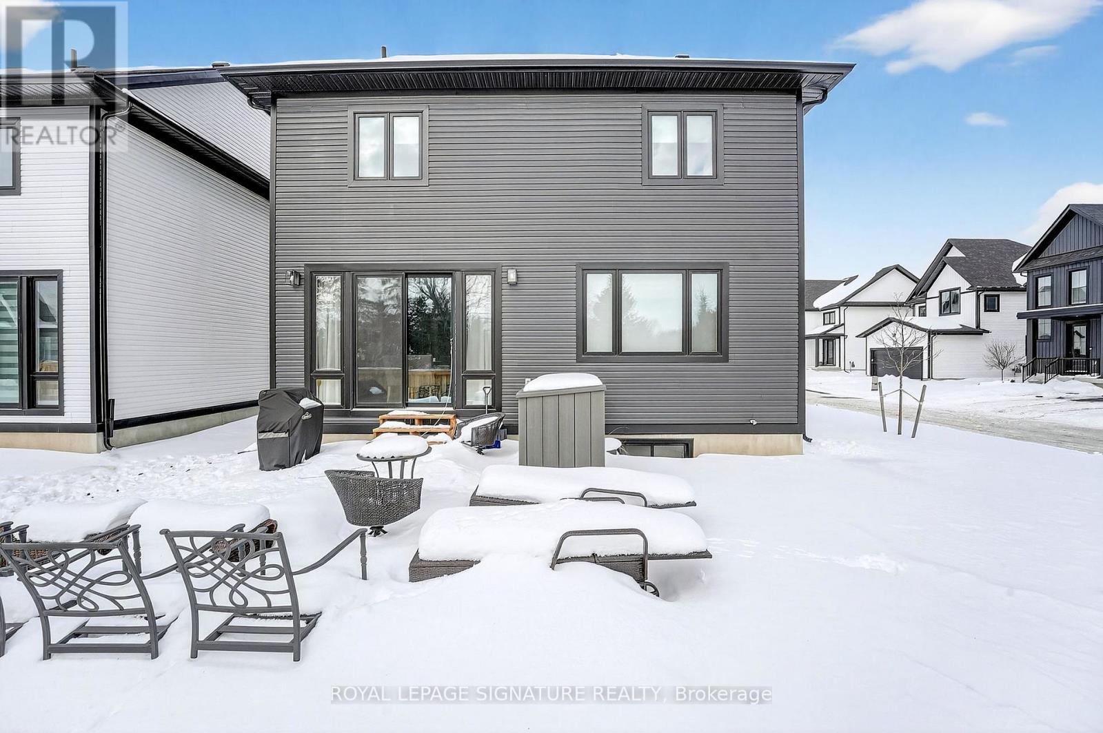 #11 297 WHITING STREET - 46
