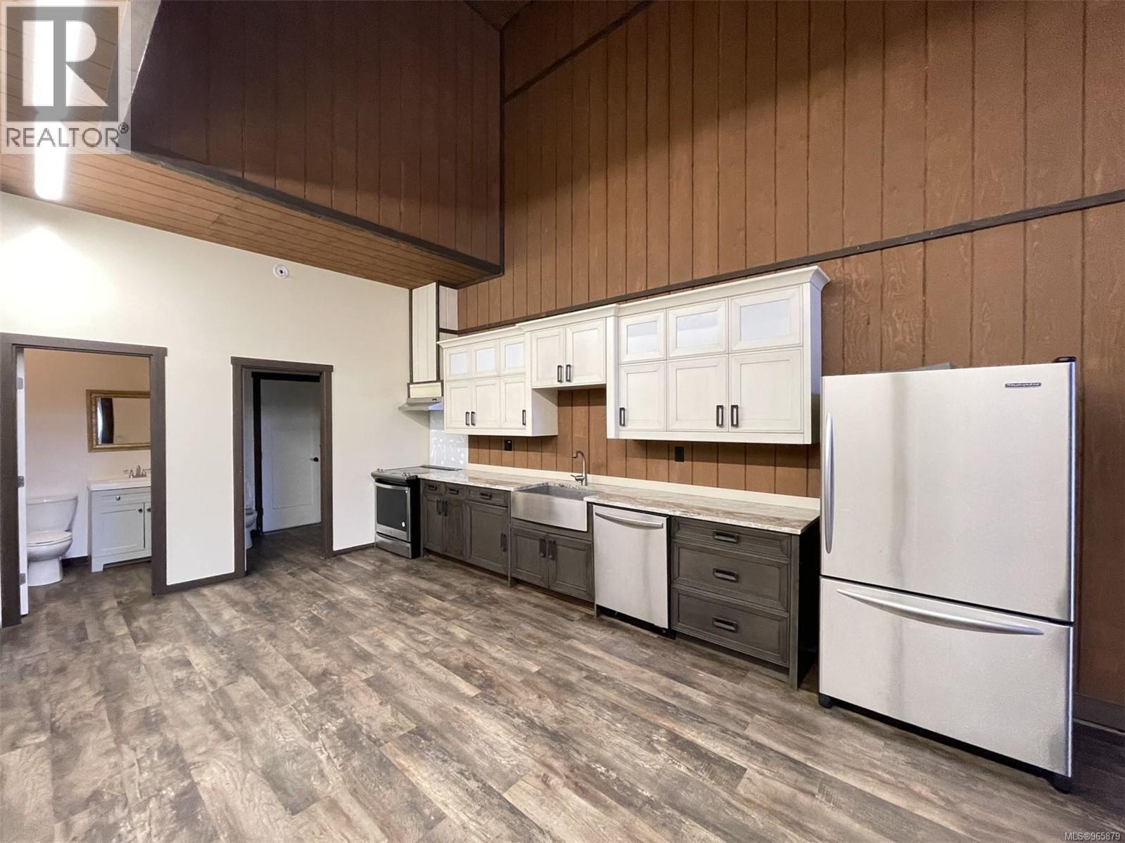 Multi-family in Sooke - Image 6