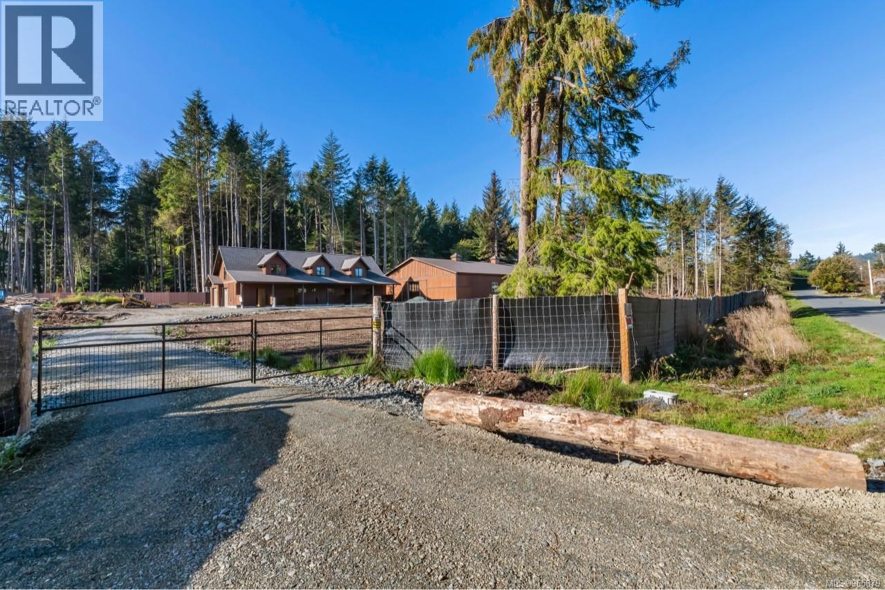 Multi-family in Sooke - Image 36