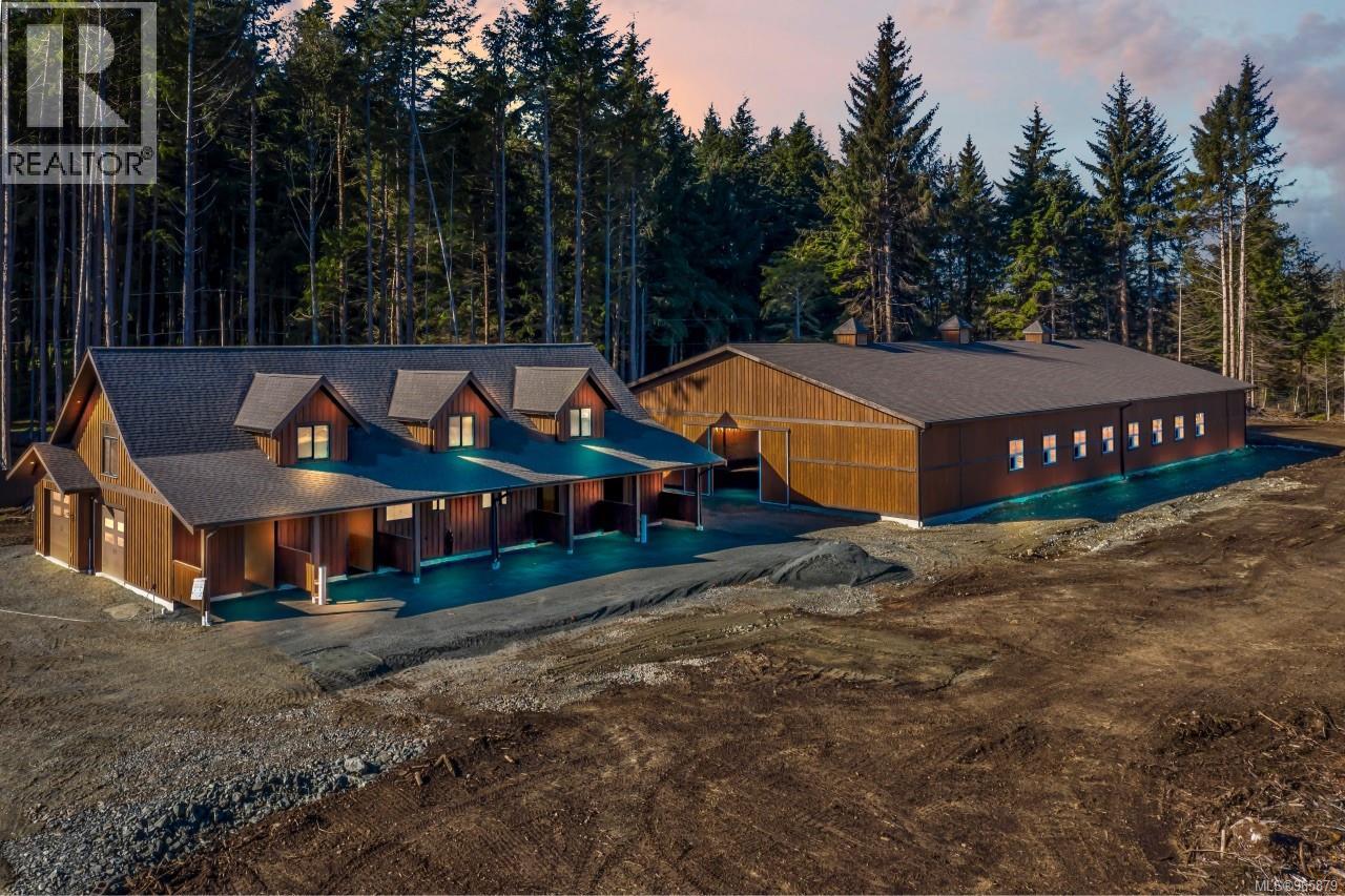 Multi-family in Sooke - Image 19
