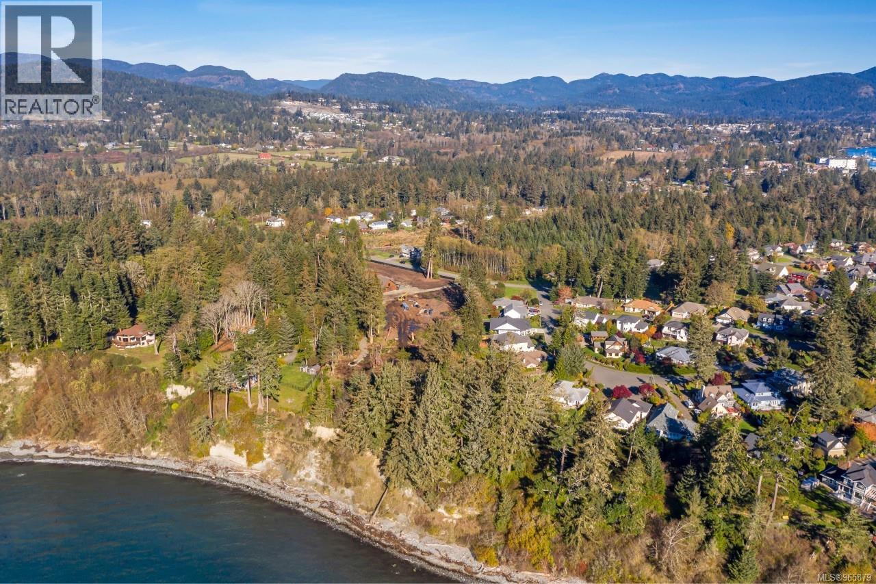Multi-family in Sooke - Image 25
