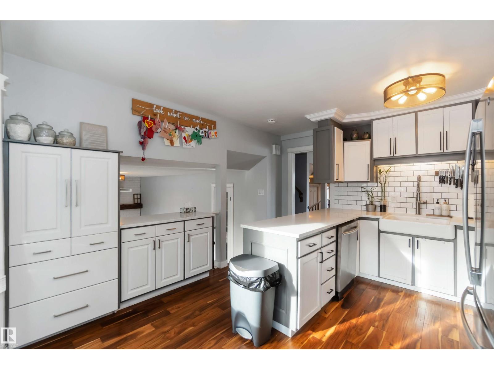 6 Garraway PL, St. Albert