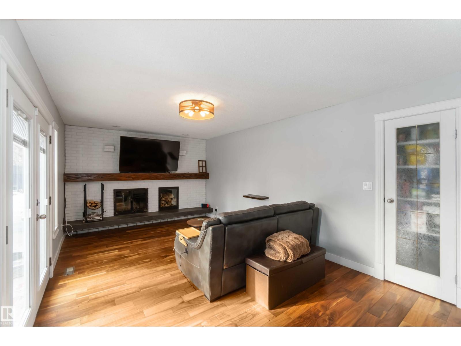 6 Garraway PL, St. Albert