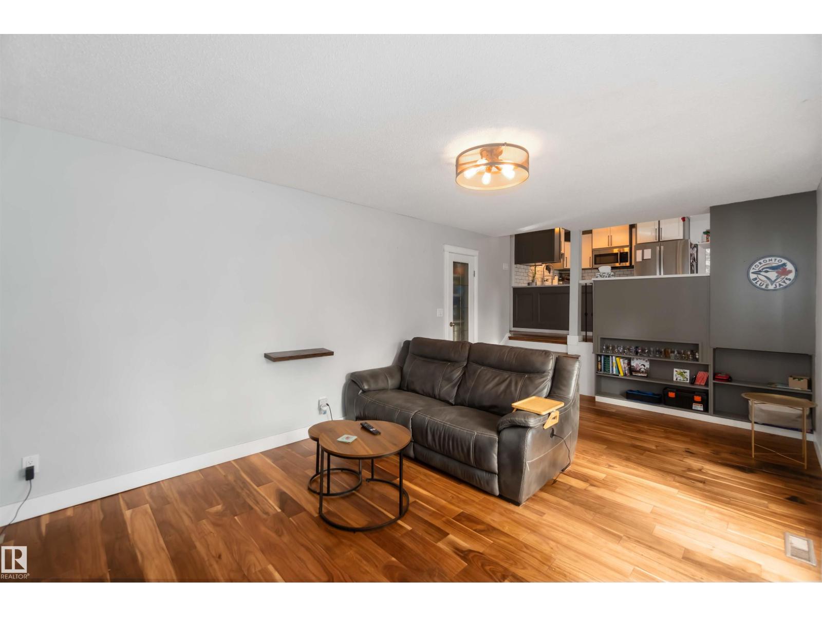 6 Garraway PL, St. Albert