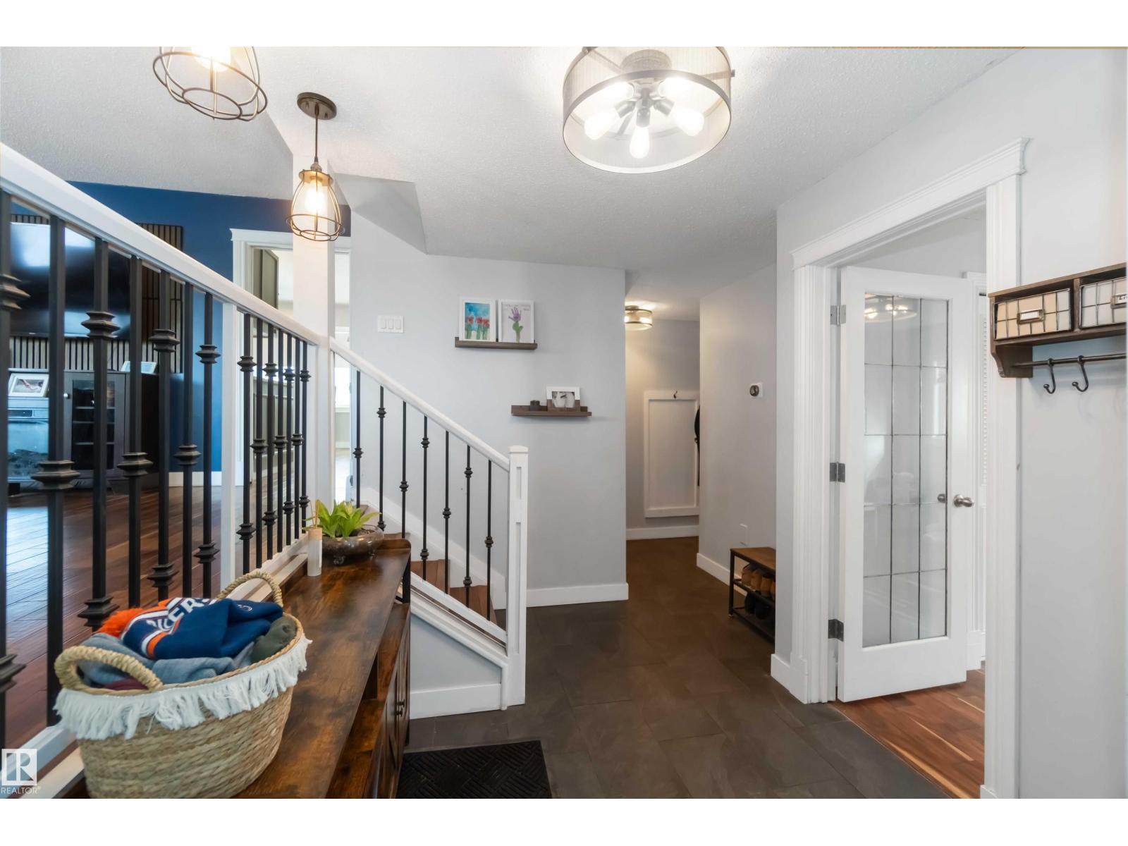 6 Garraway PL, St. Albert