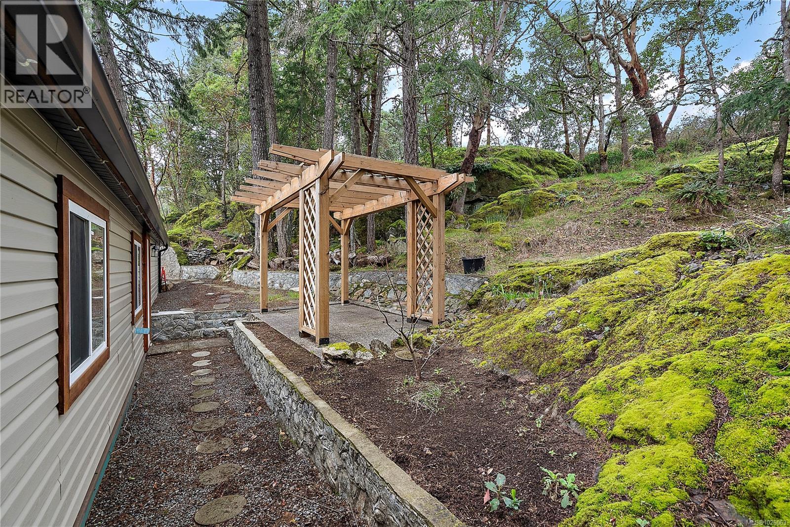 74 2500 Florence Lake Road, Langford