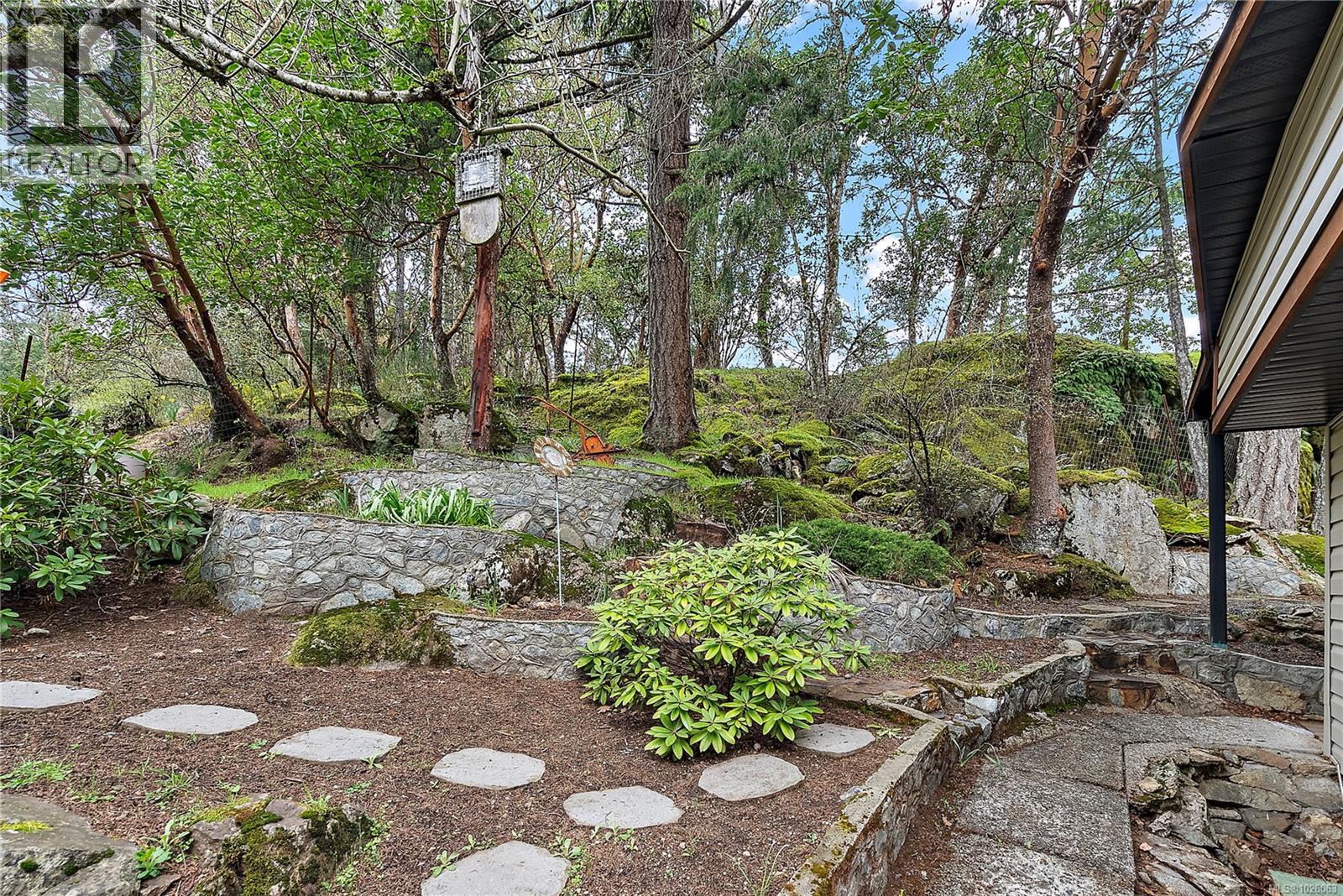 74 2500 Florence Lake Road, Langford