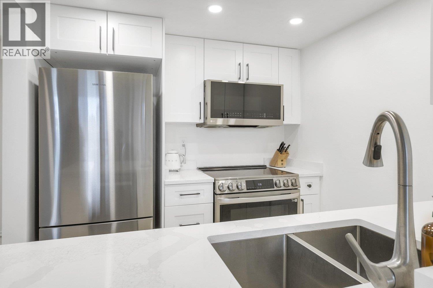 1003 838 AGNES STREET, New Westminster