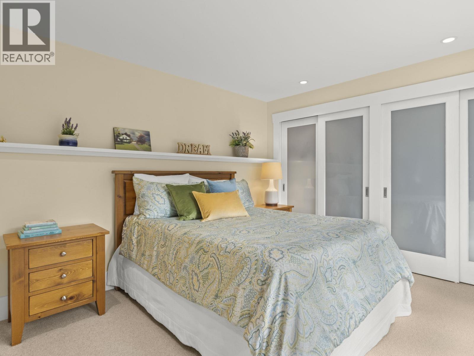 6252 WELLINGTON AVENUE, West Vancouver