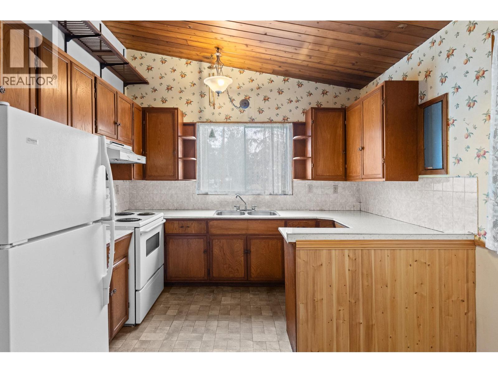  4708 Gordon Drive, Kelowna