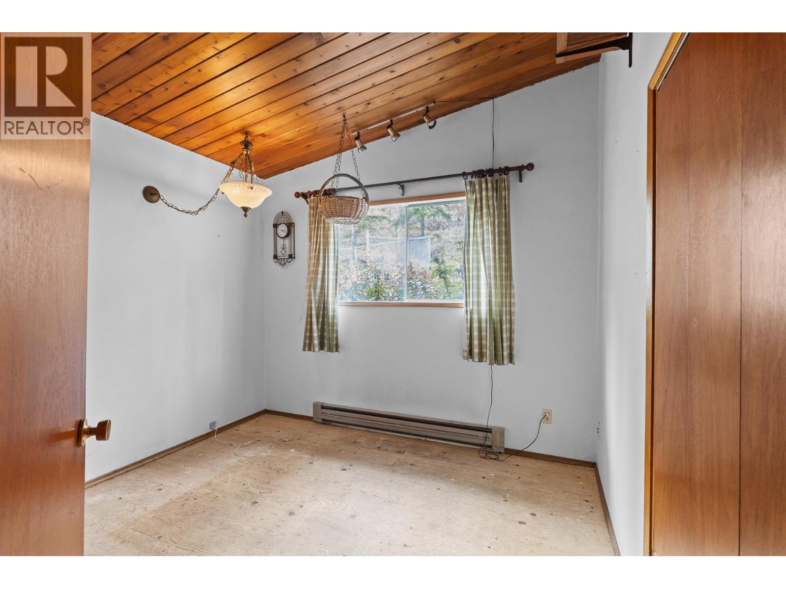  4708 Gordon Drive, Kelowna