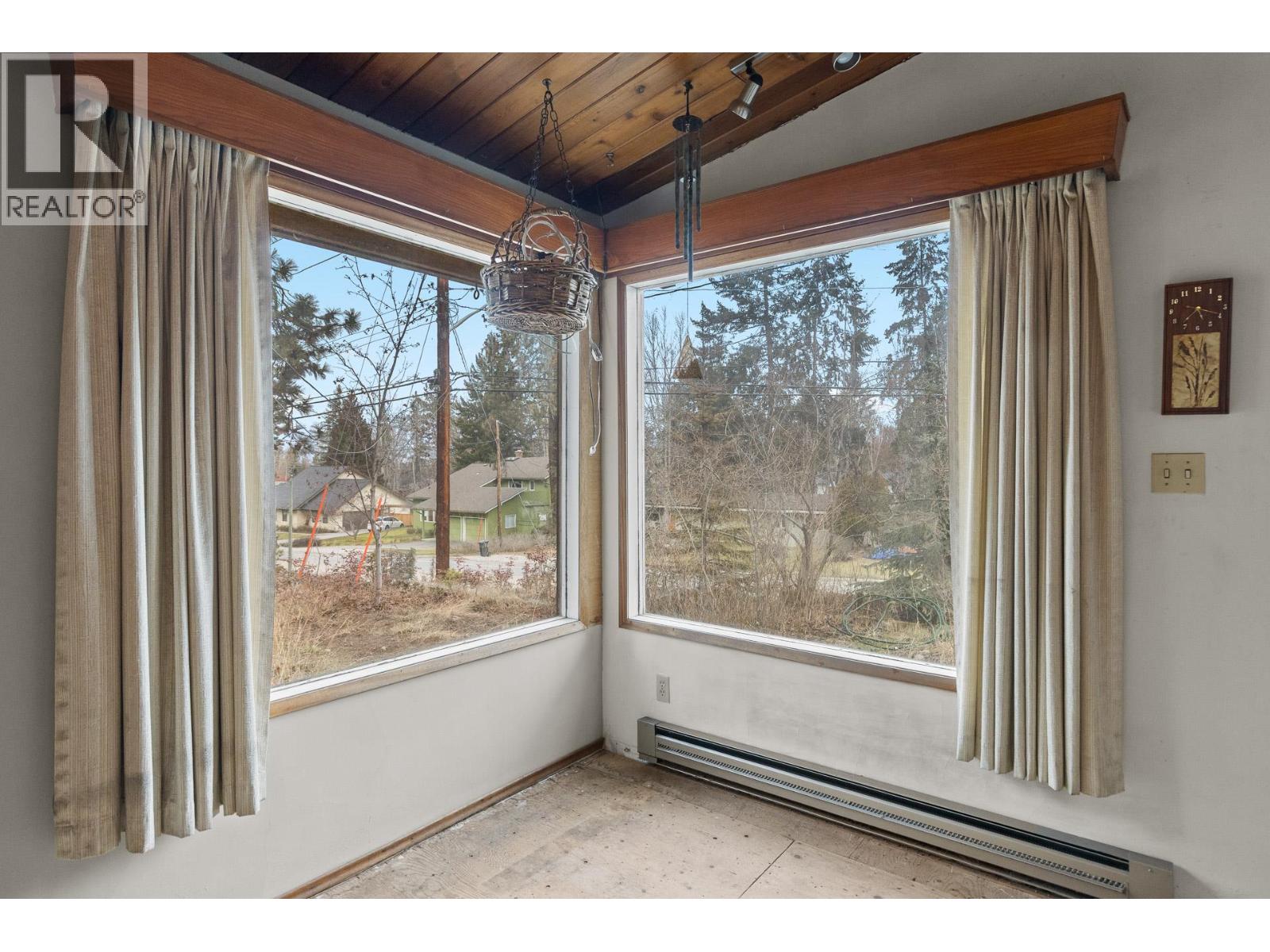  4708 Gordon Drive, Kelowna