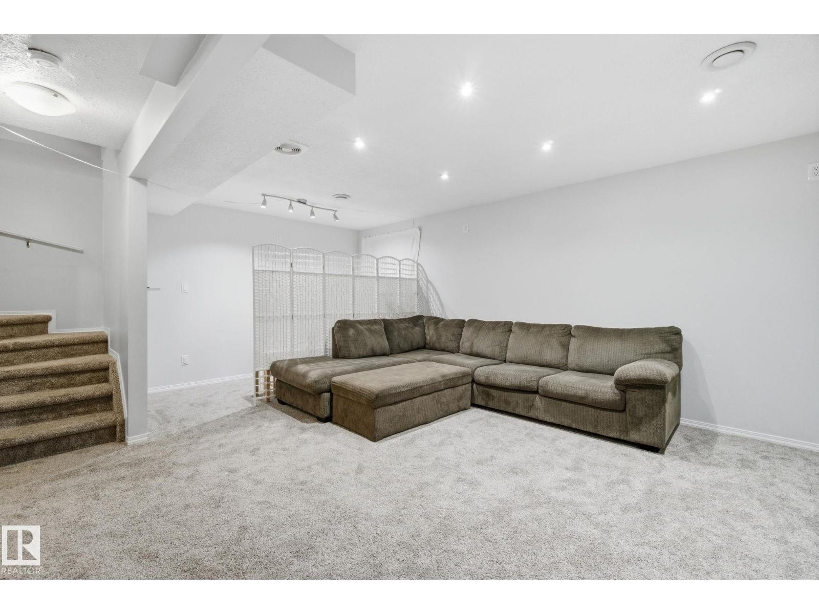 #51 14208 36 ST NW, Edmonton