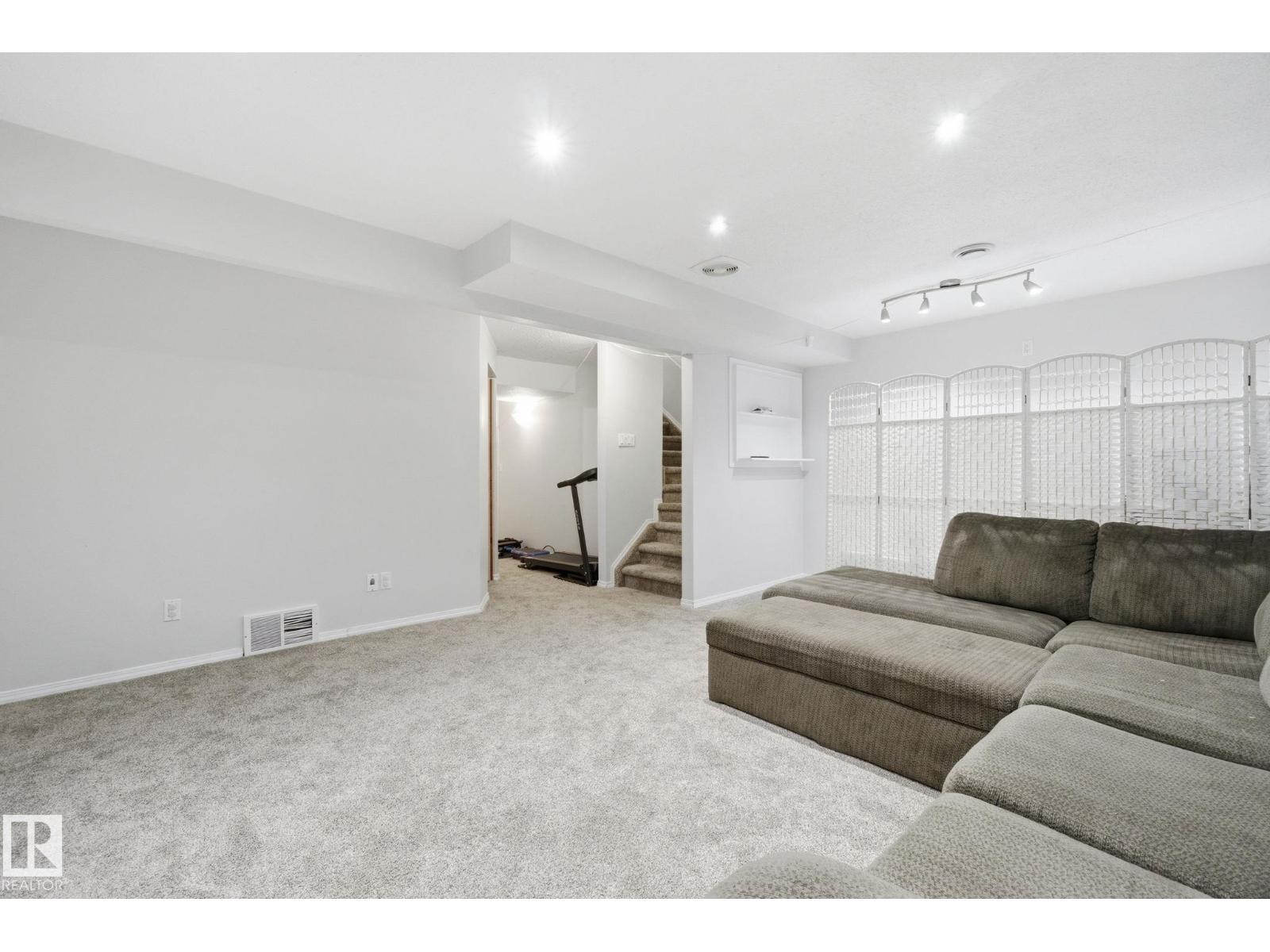 #51 14208 36 ST NW, Edmonton