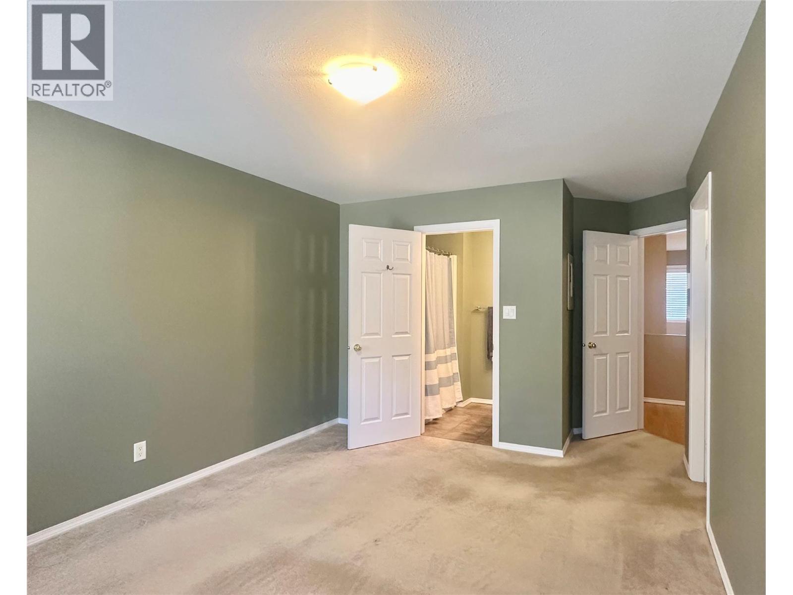 6514 Meadows Drive Unit# 19, Oliver