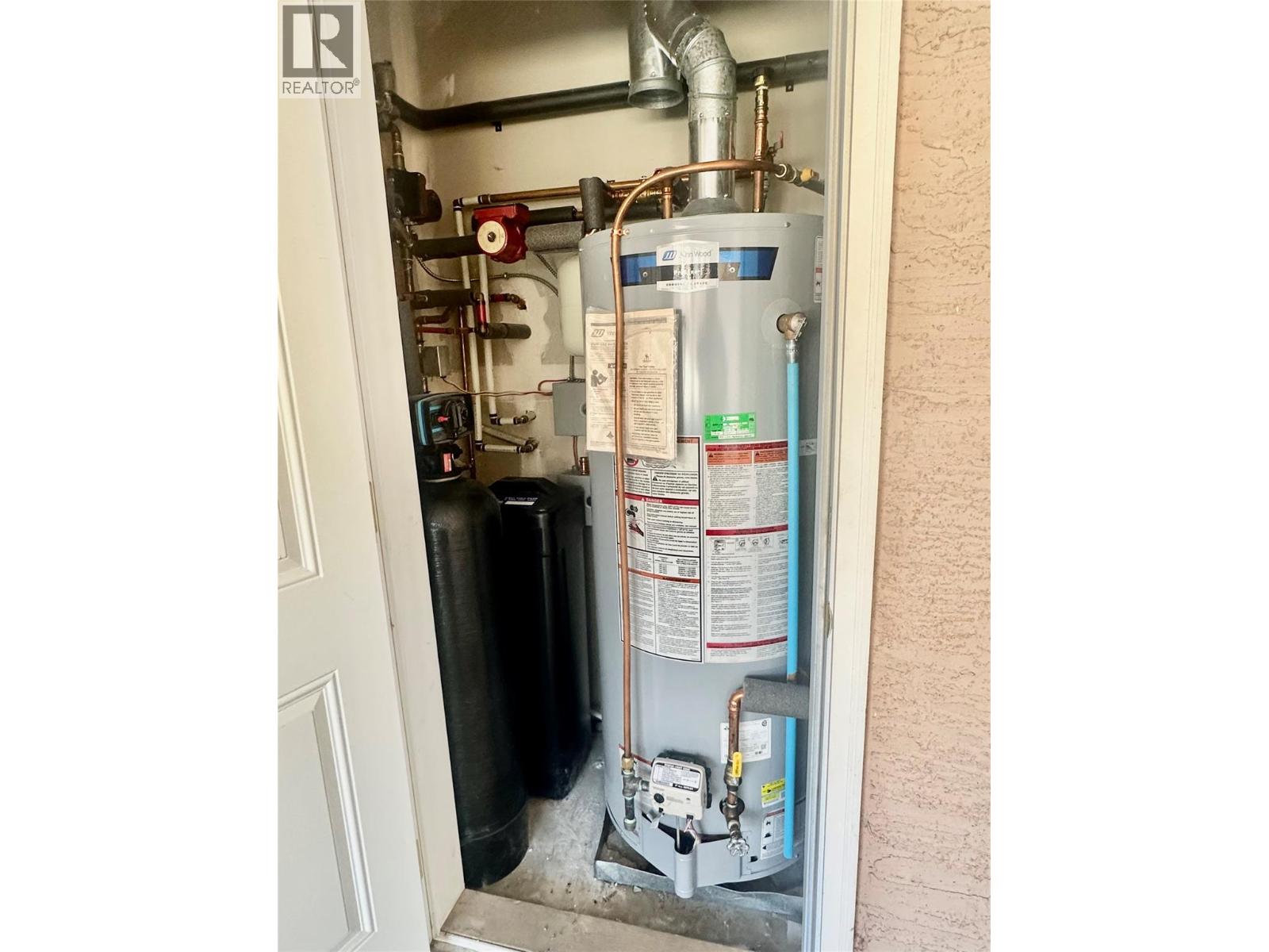 6514 Meadows Drive Unit# 19, Oliver