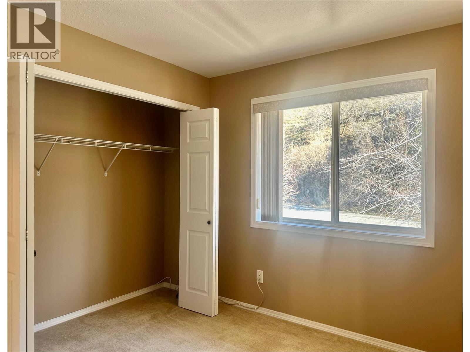 6514 Meadows Drive Unit# 19, Oliver