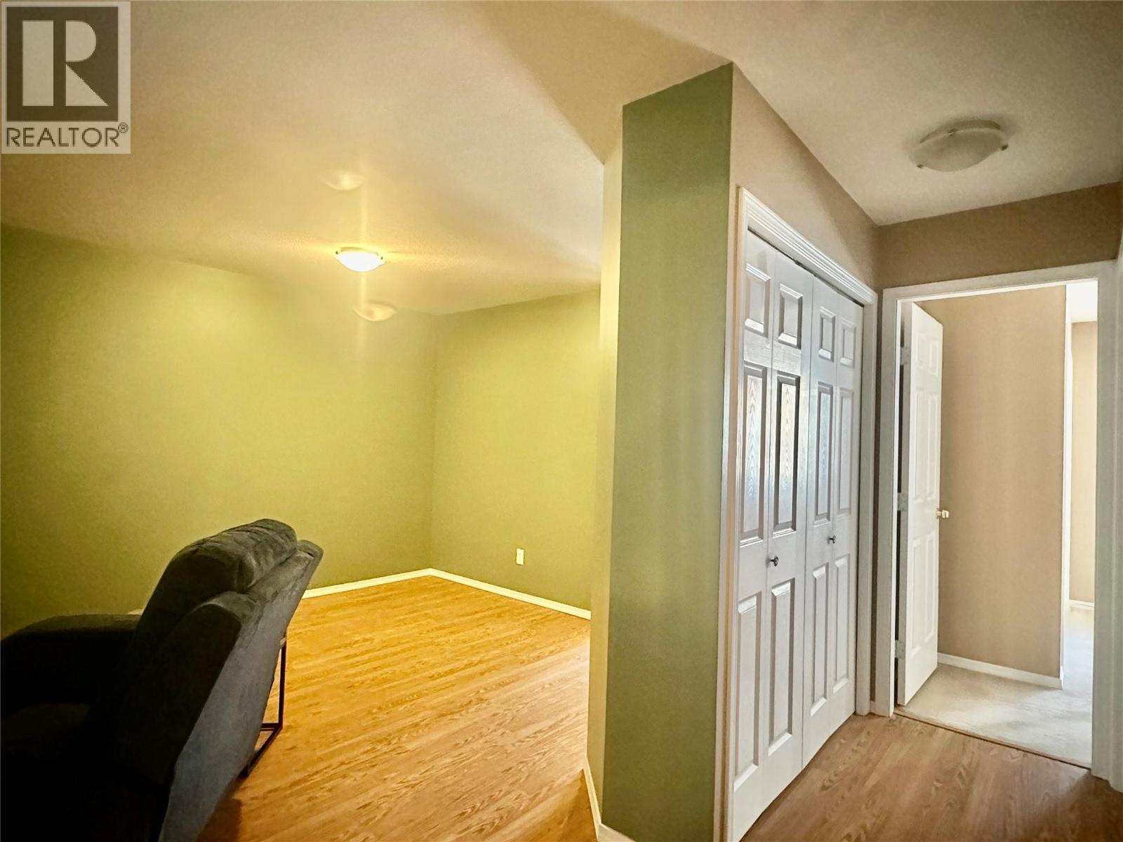 6514 Meadows Drive Unit# 19, Oliver