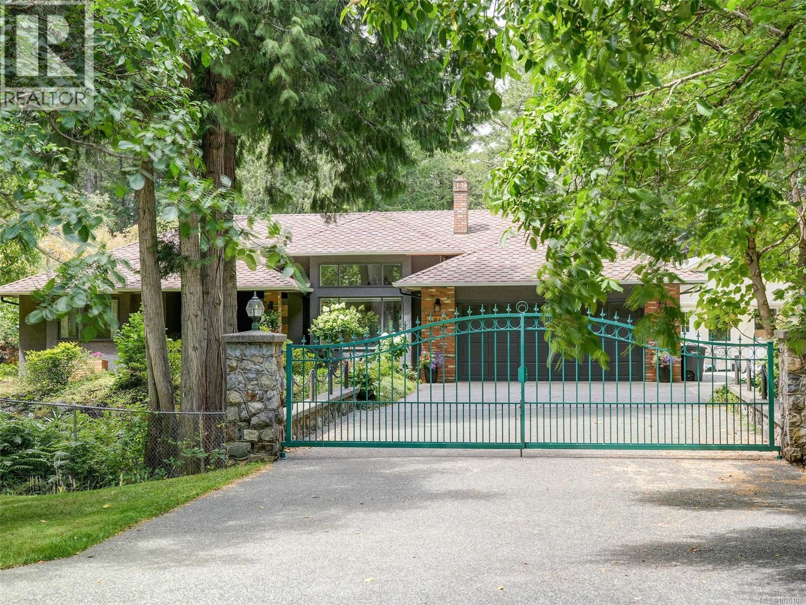  4860 Excelsior Road, Saanich