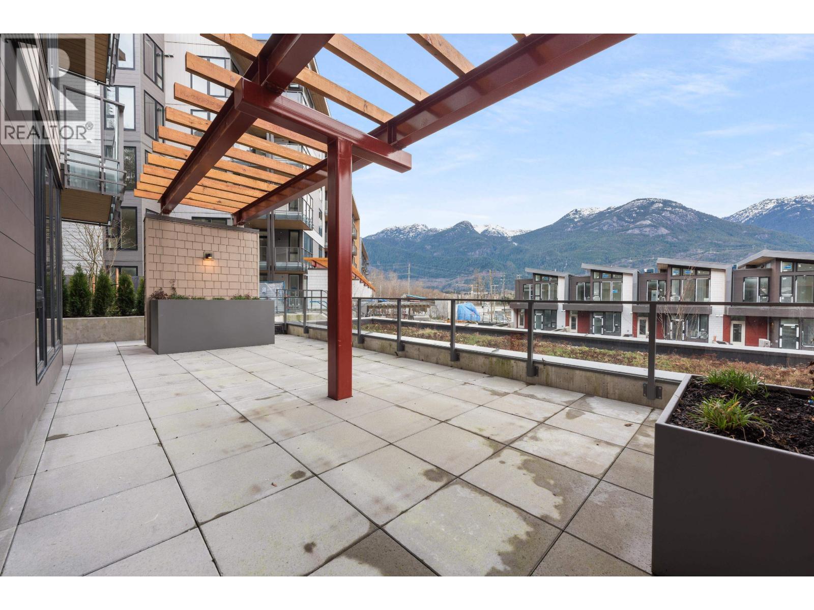 203 1504 SCOTT CRESCENT, Squamish