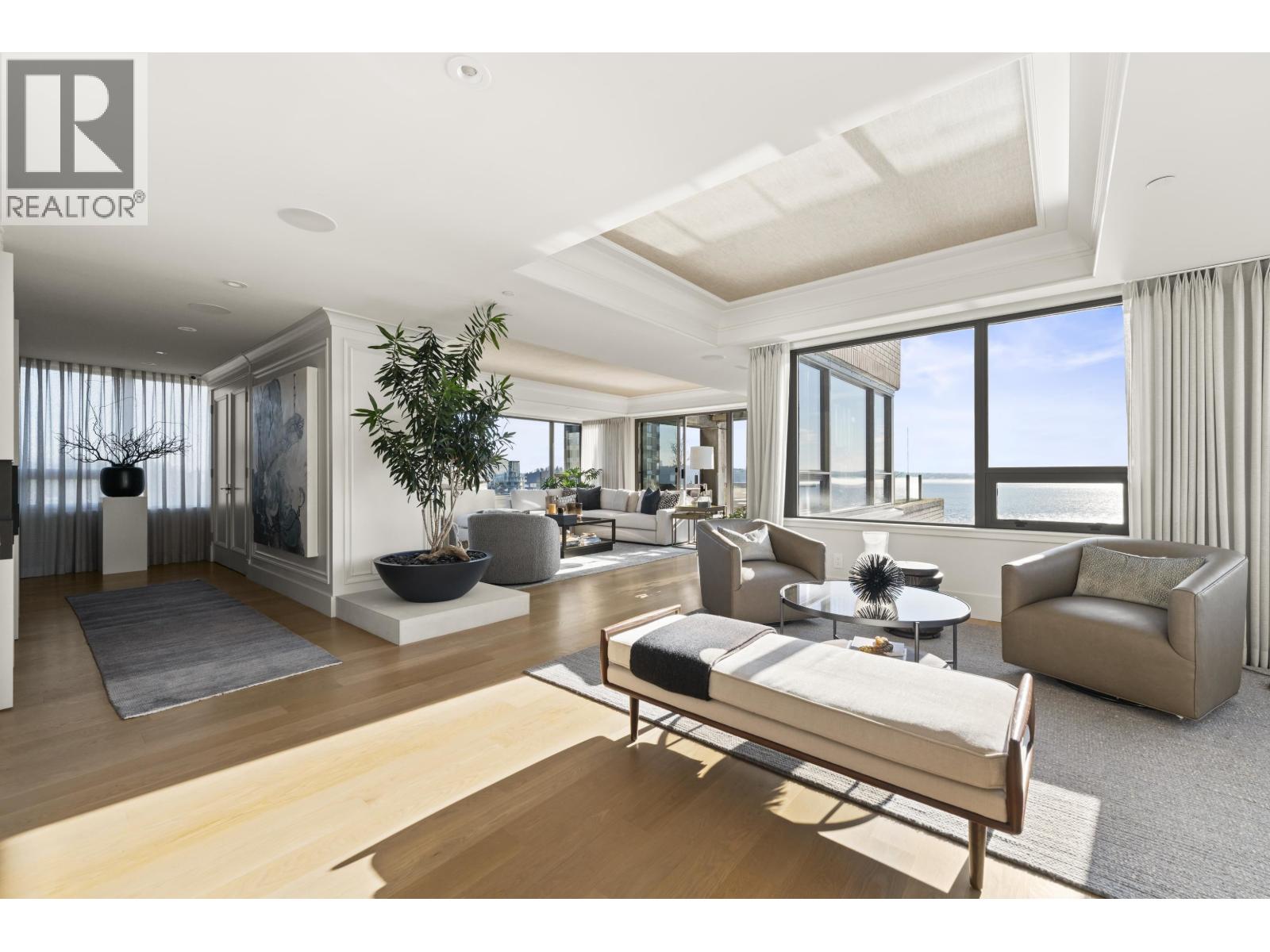 11 2250 BELLEVUE AVENUE, West Vancouver