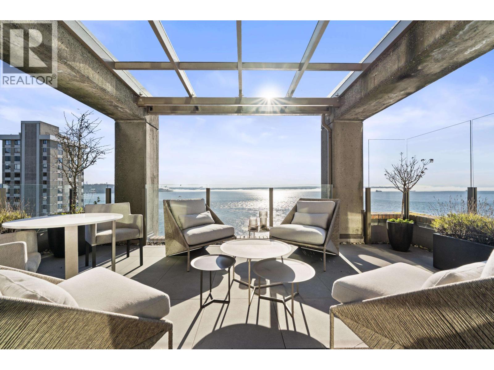 11 2250 BELLEVUE AVENUE, West Vancouver