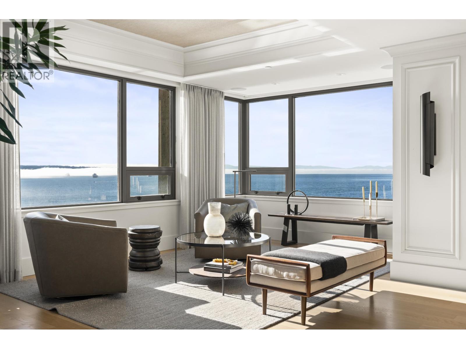 11 2250 BELLEVUE AVENUE, West Vancouver