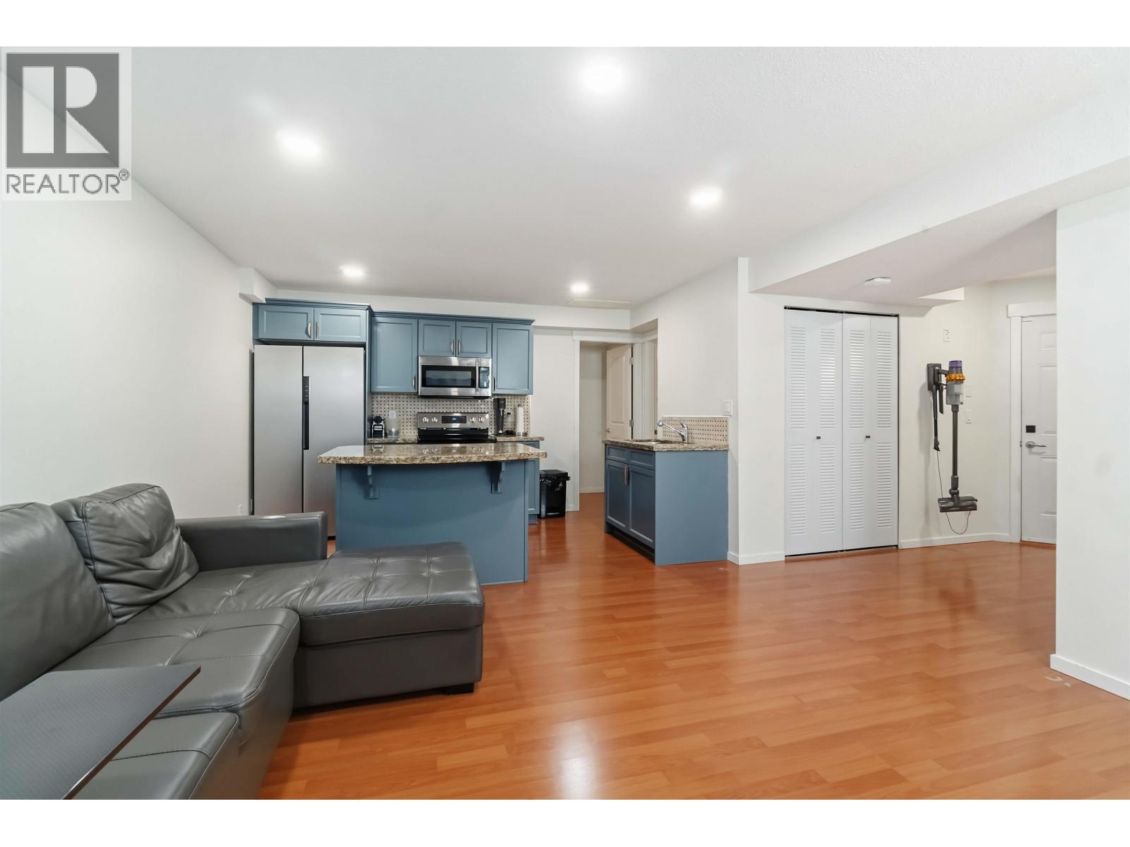 108 SYCAMORE DRIVE, Port Moody