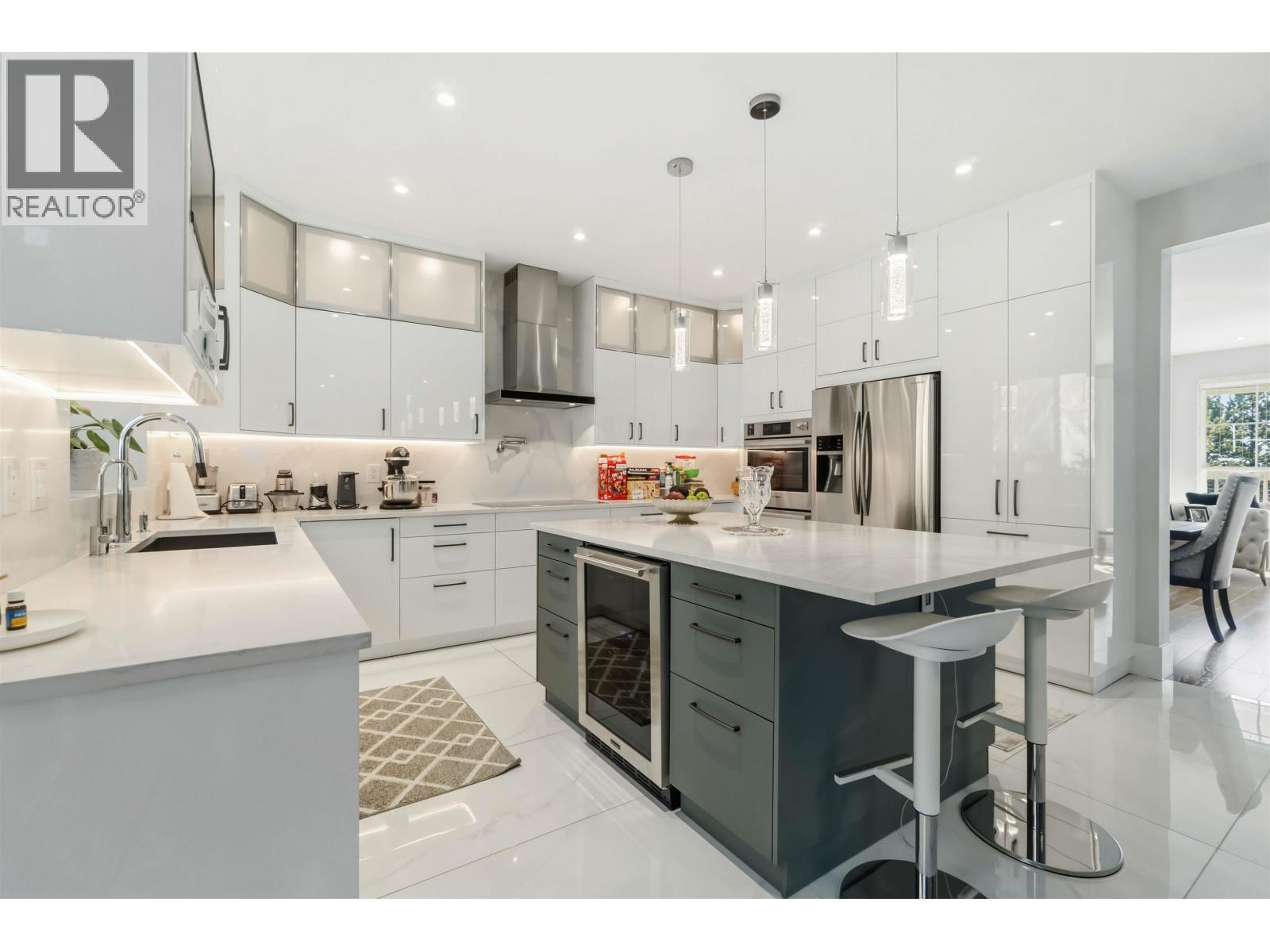 108 SYCAMORE DRIVE, Port Moody