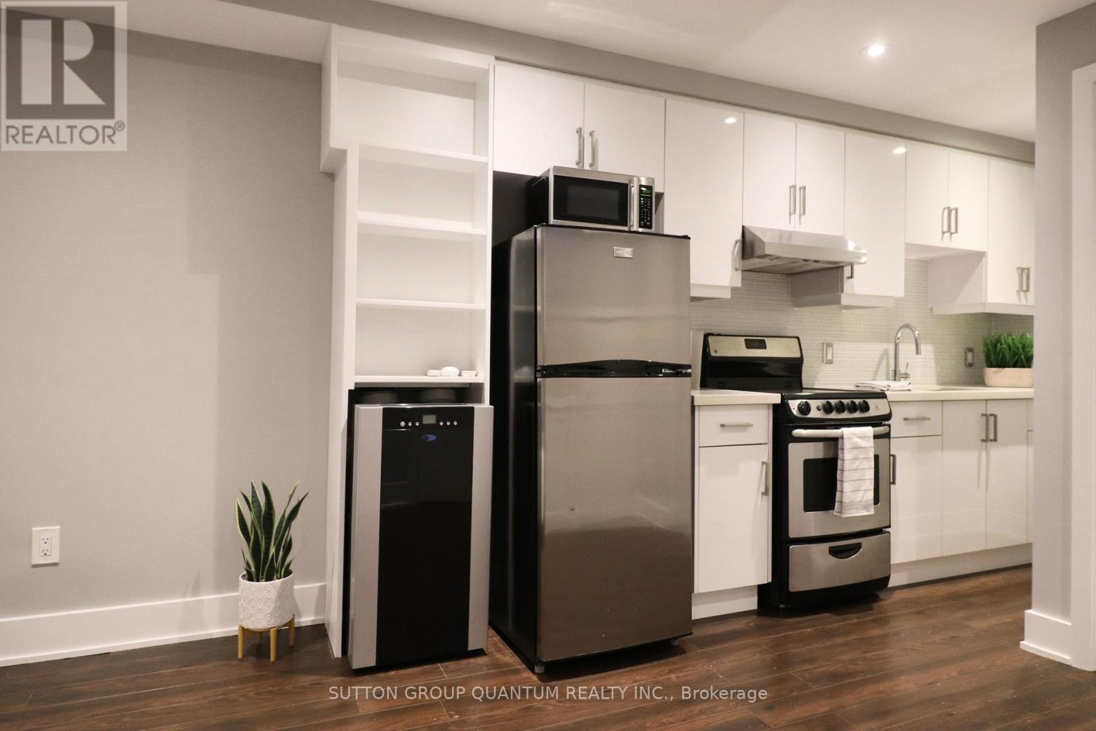 BSMT SD - 35 CLOVERDALE ROAD - Photo 3 of 11, Toronto (Weston-Pellam Park), Ontario