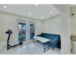9068 146a Street, Surrey, BC V3R6X7 Photo 26