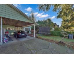 9068 146a Street, Surrey, BC V3R6X7 Photo 10