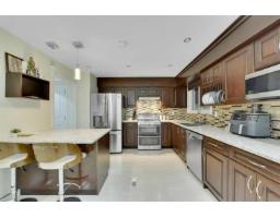 9068 146a Street, Surrey, BC V3R6X7 Photo 13