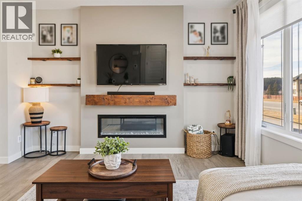 512 River Avenue, Cochrane