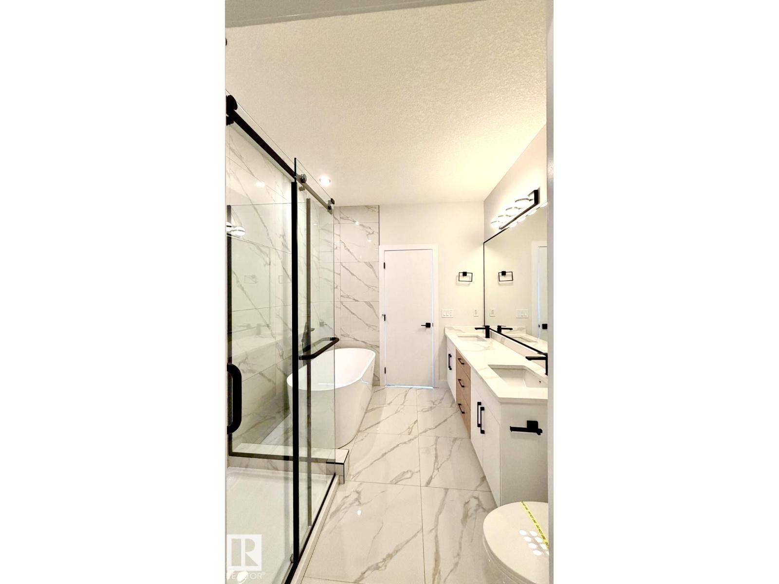 34 ASTORIA PL, Devon