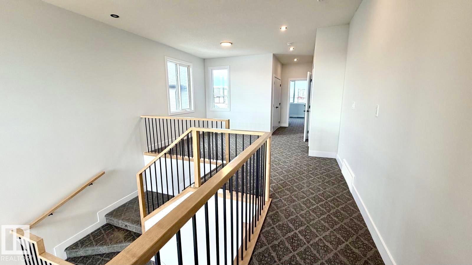 34 ASTORIA PL, Devon