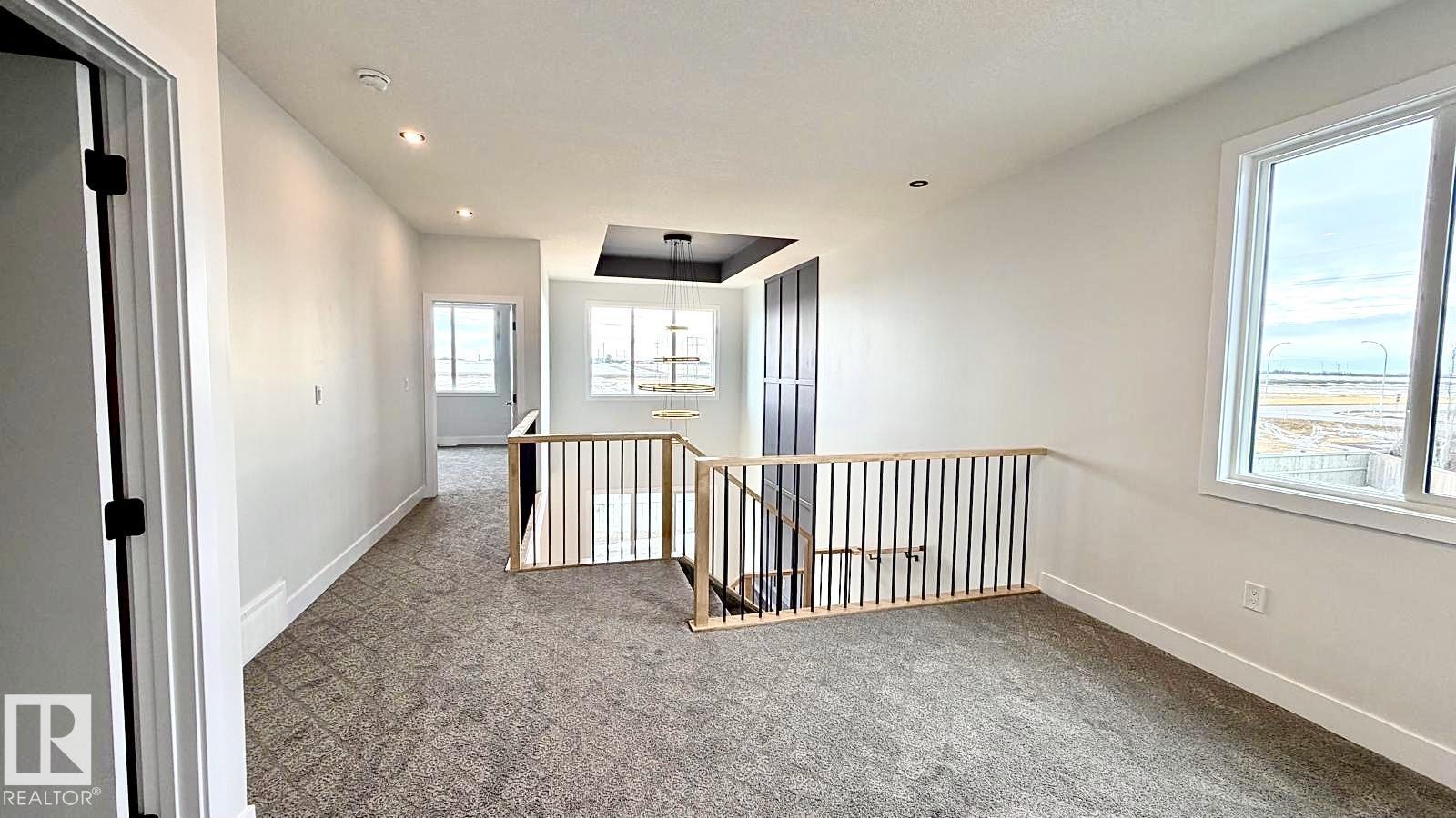 34 ASTORIA PL, Devon