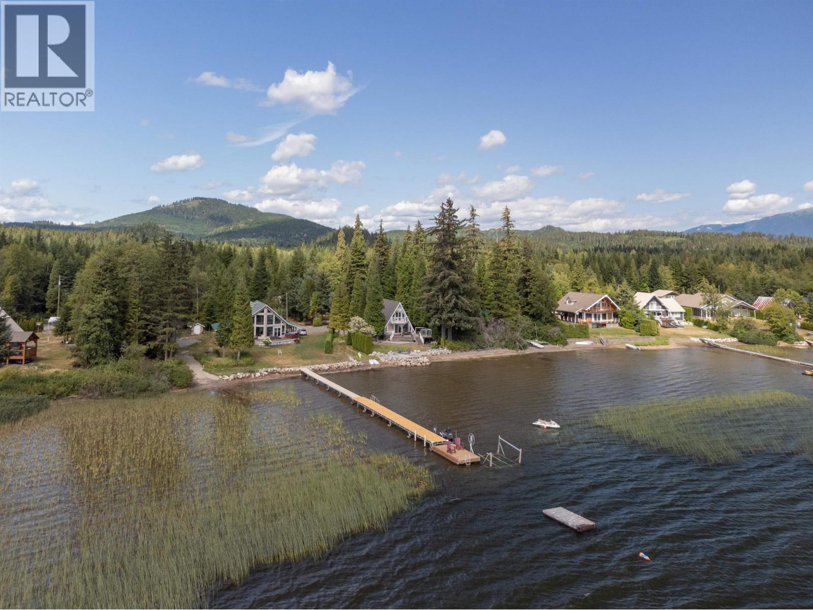 4685 LAKESIDE DRIVE - 34
