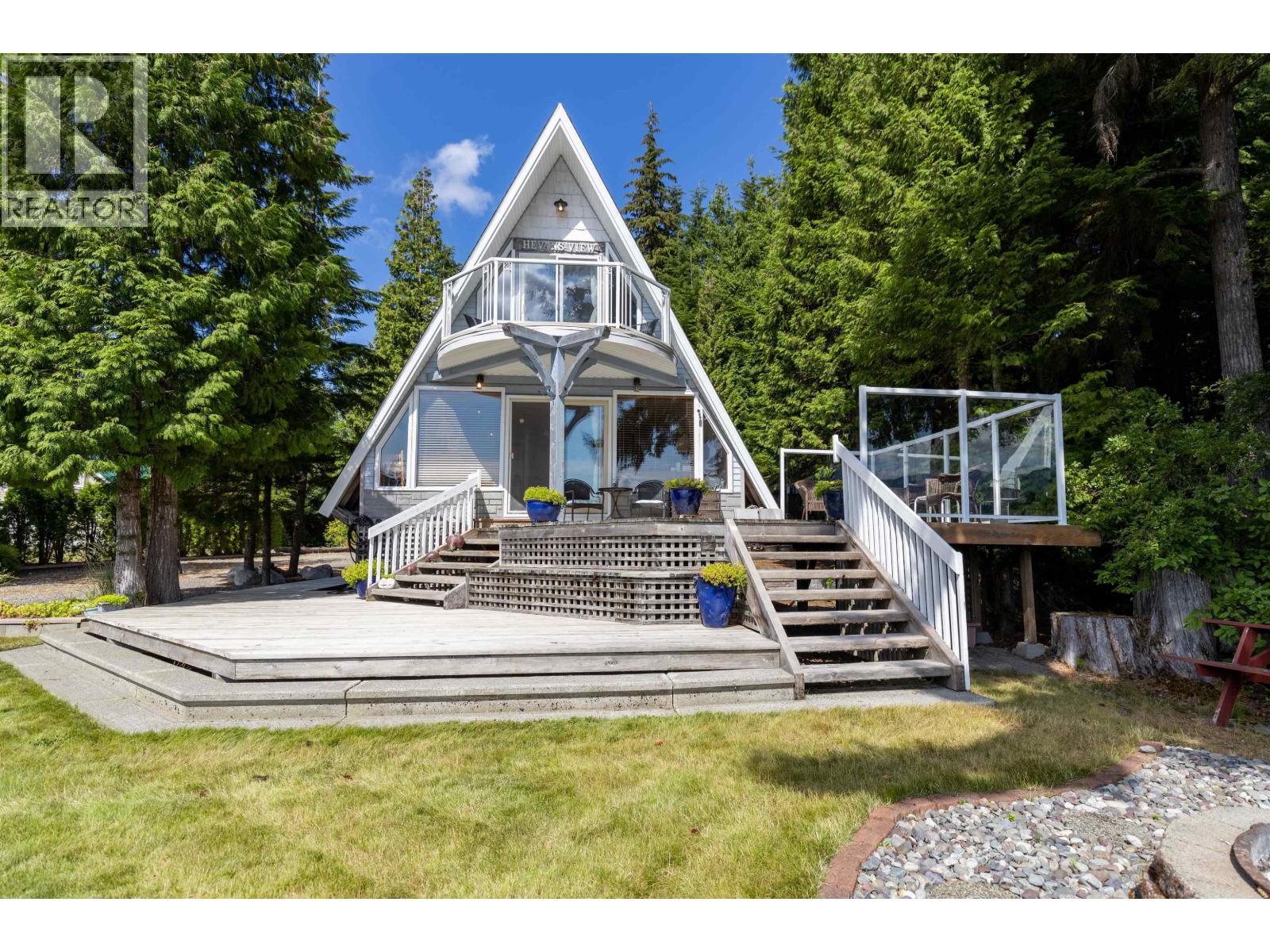 4685 LAKESIDE DRIVE - 24