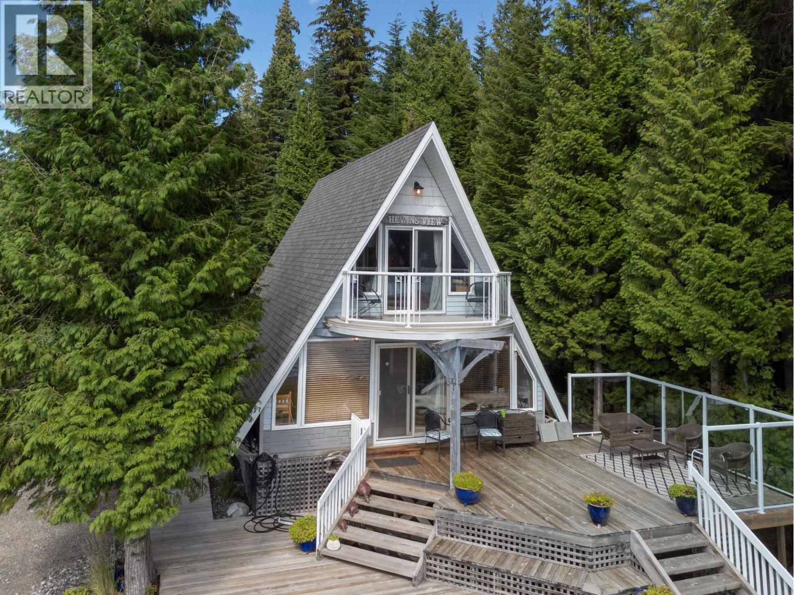 4685 LAKESIDE DRIVE - 1