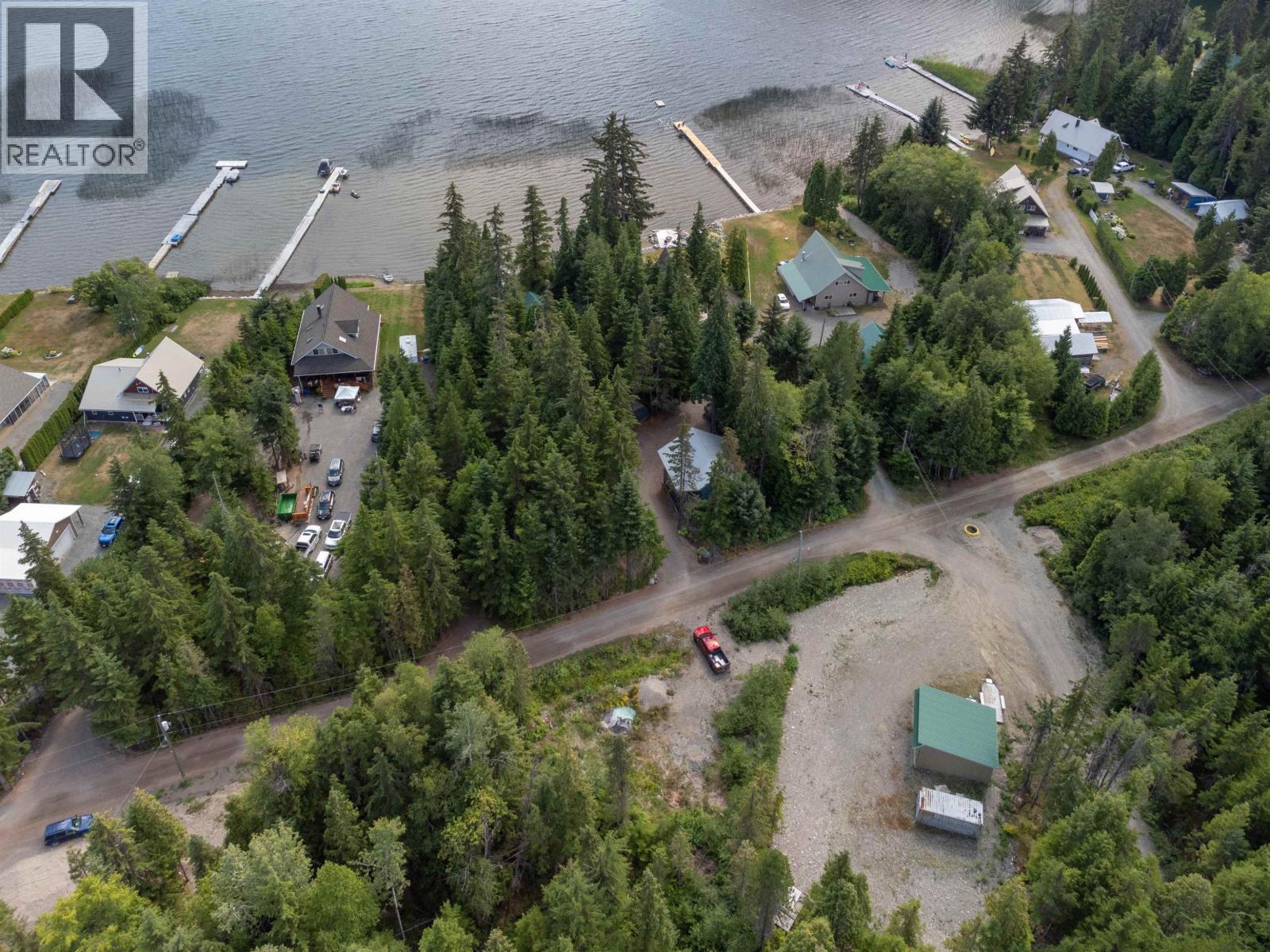 4685 LAKESIDE Drive, Terrace