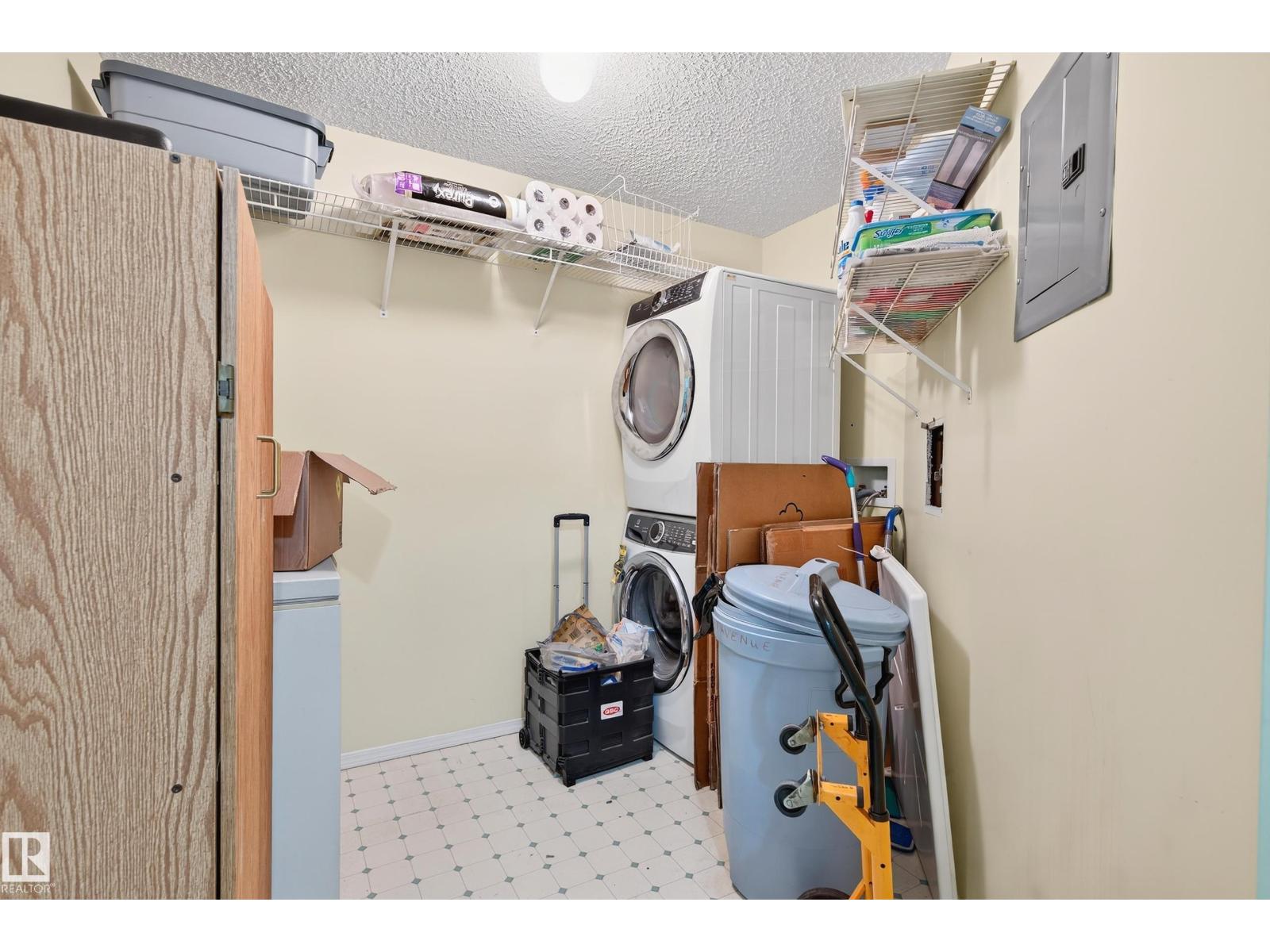 #301 10511 42 AV NW, Edmonton