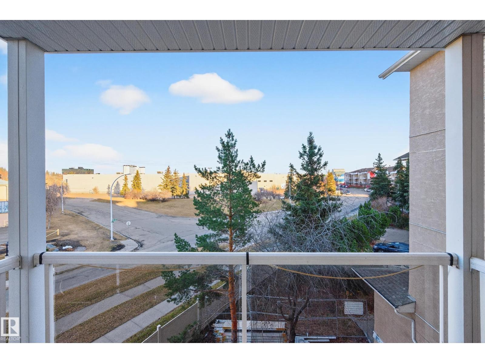 #301 10511 42 AV NW, Edmonton