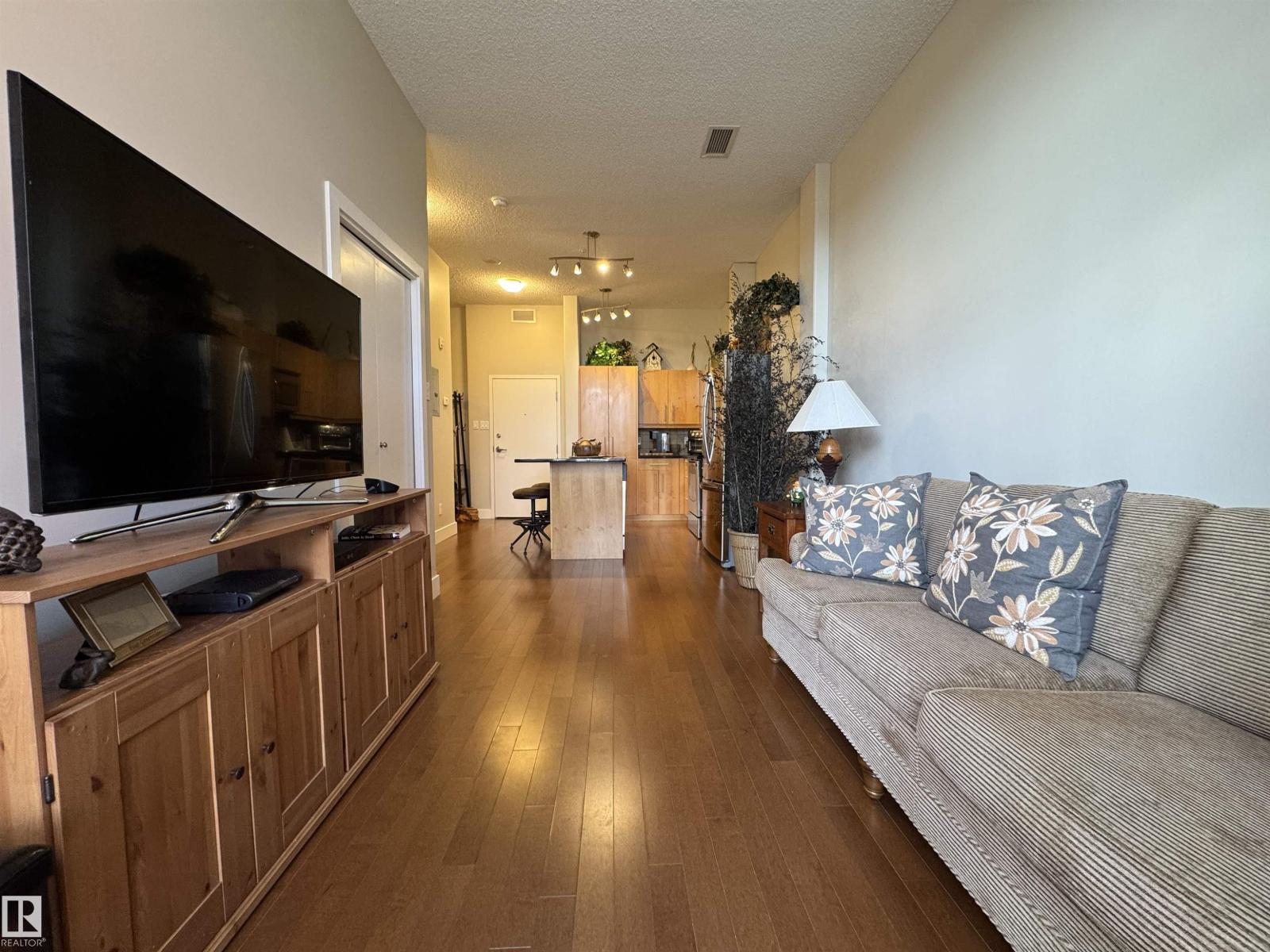 #115 6608 28 AV NW, Edmonton