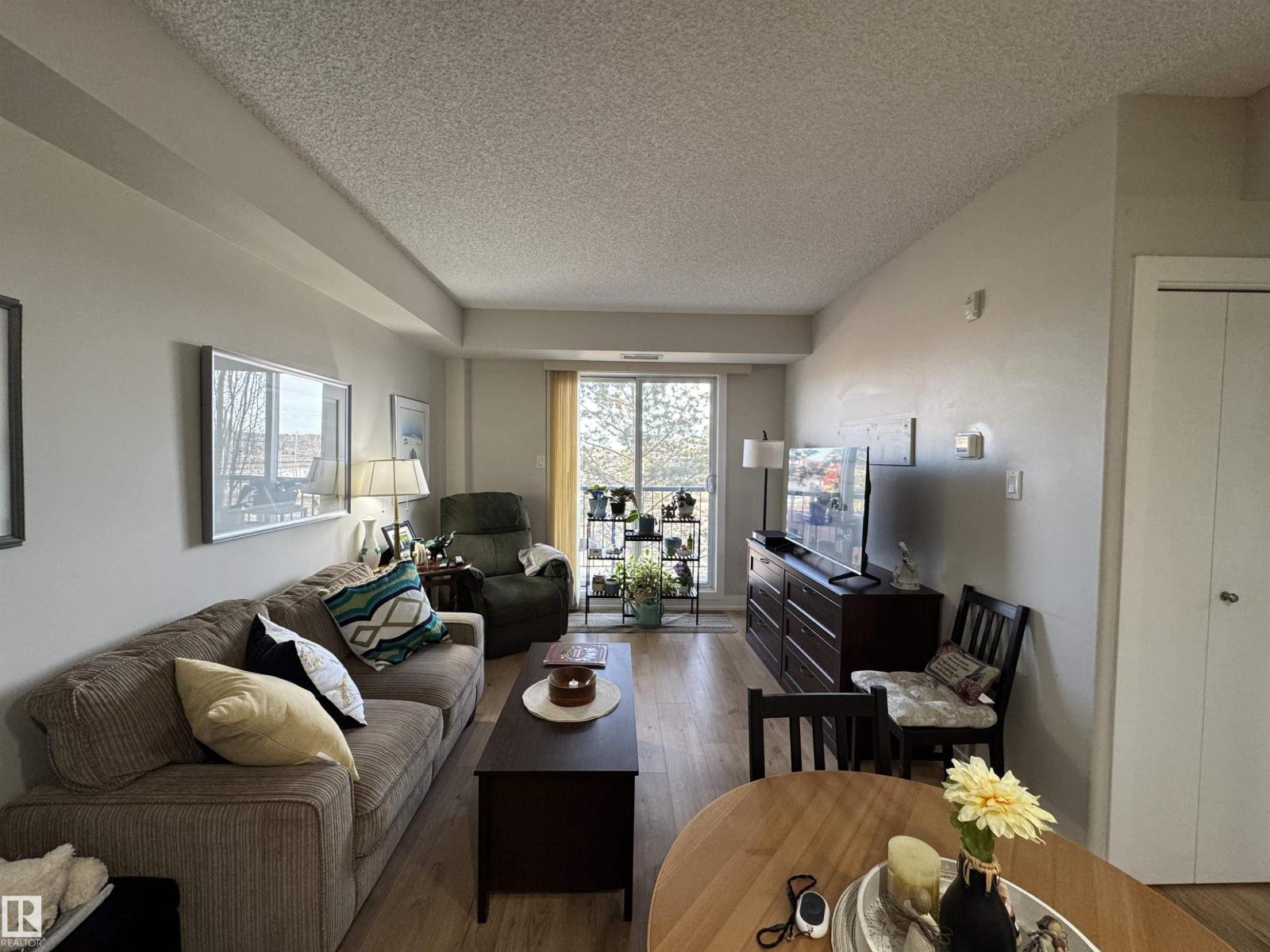 #218 6608 28 AV NW, Edmonton