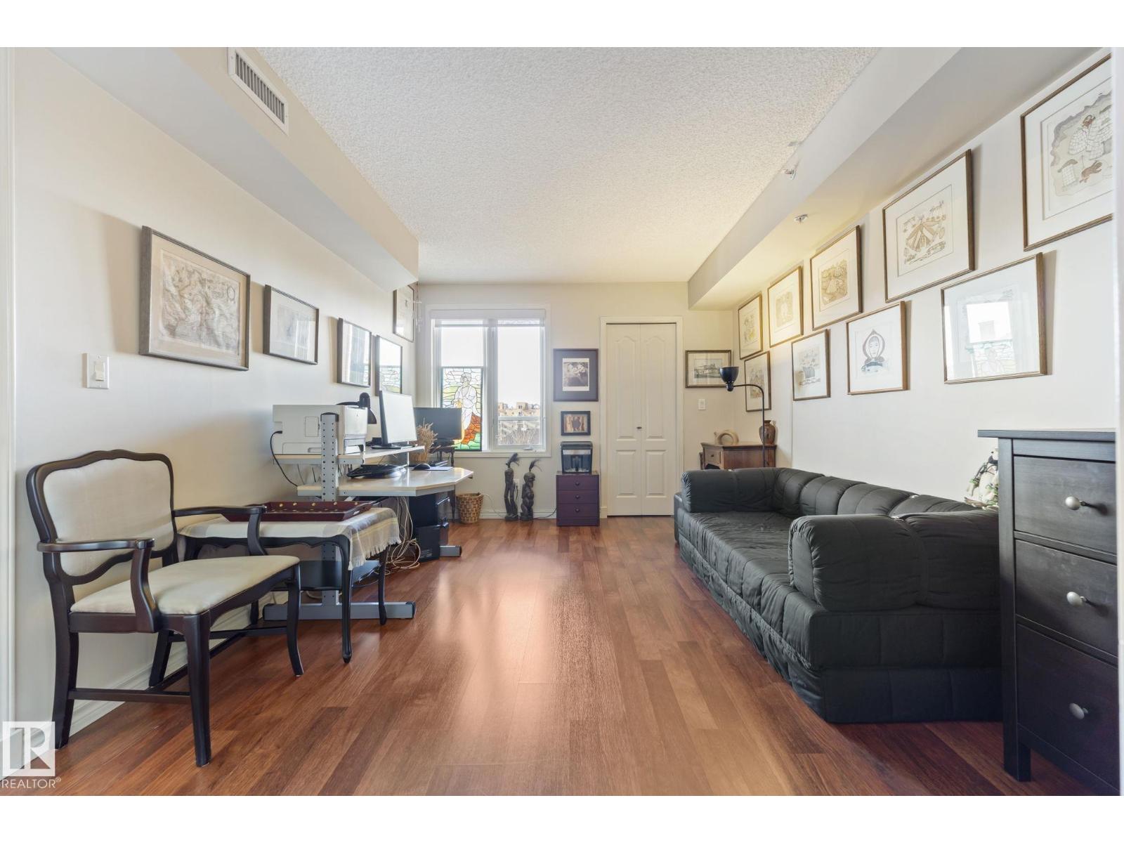 #506 10909 103 AV NW, Edmonton