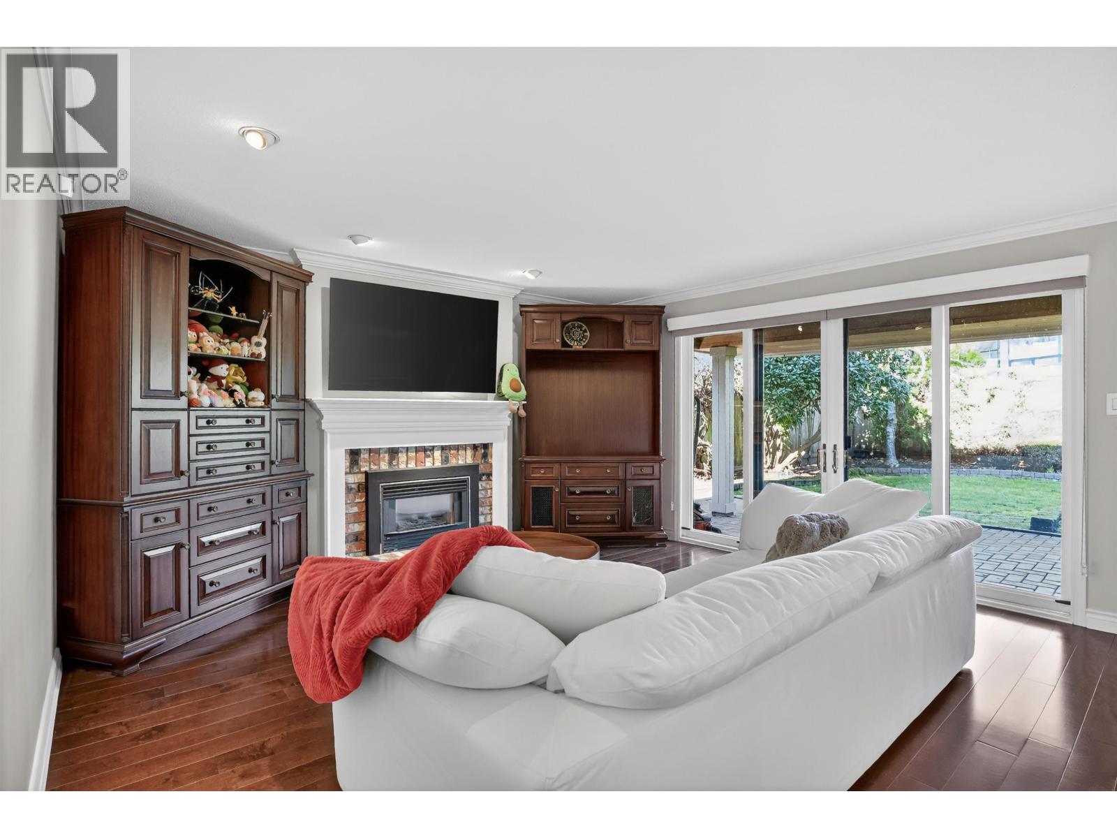 5551 FLOYD AVENUE, Richmond